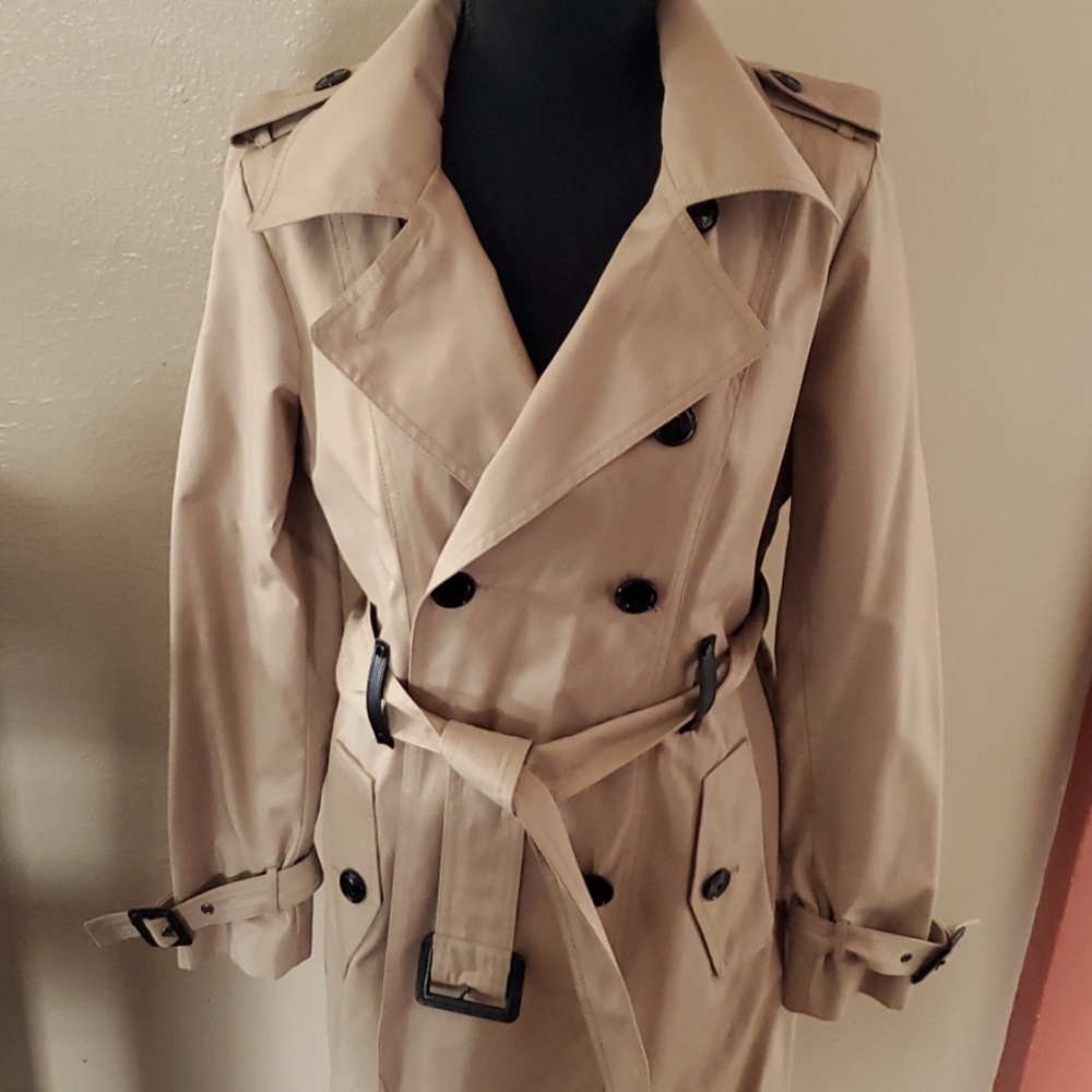 Michael Kors Raincoat Beige Small